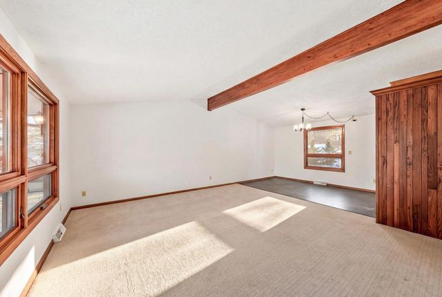 770 Odsila WAY, Fontana, WI 53125