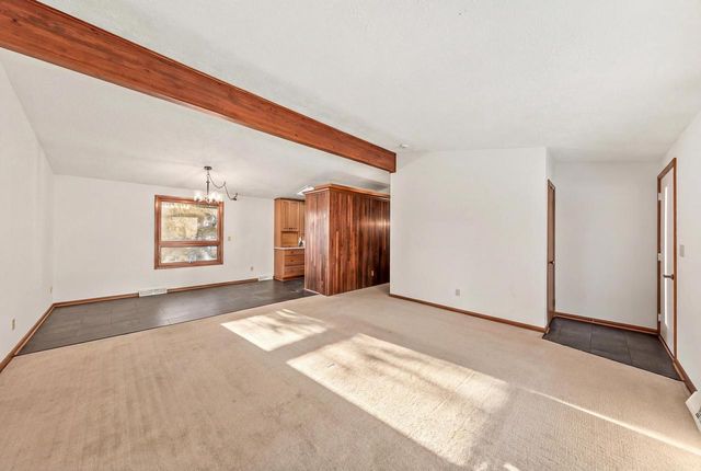 770 Odsila WAY, Fontana, WI 53125