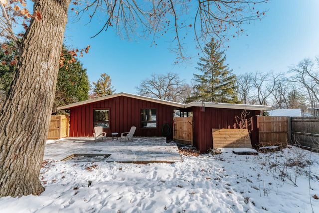 770 Odsila WAY, Fontana, WI 53125
