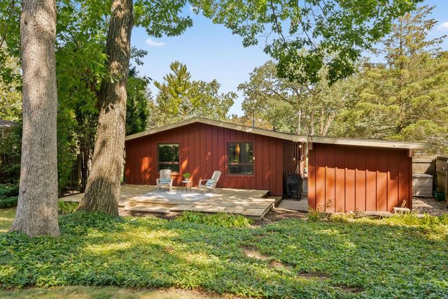 770 Odsila WAY, Fontana, WI 53125