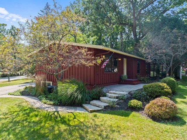 770 Odsila WAY, Fontana, WI 53125