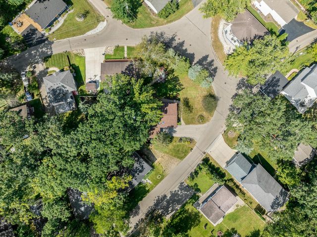 770 Odsila WAY, Fontana, WI 53125