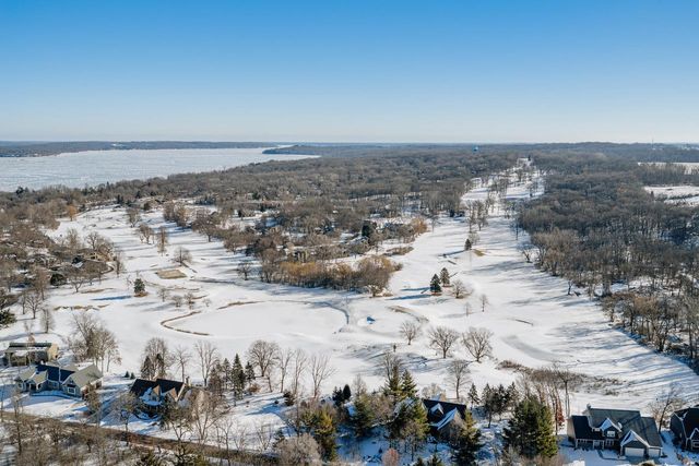 770 Odsila WAY, Fontana, WI 53125