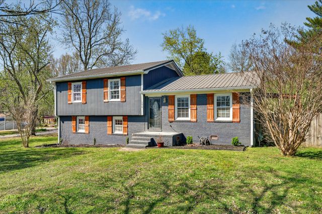 105 Simmons Cir, Fayetteville, TN 37334