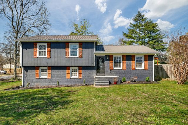 105 Simmons Cir, Fayetteville, TN 37334