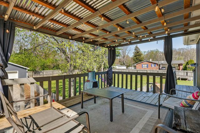 105 Simmons Cir, Fayetteville, TN 37334