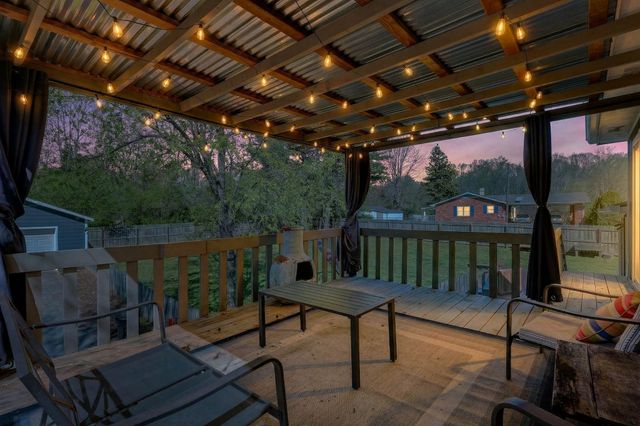 105 Simmons Cir, Fayetteville, TN 37334