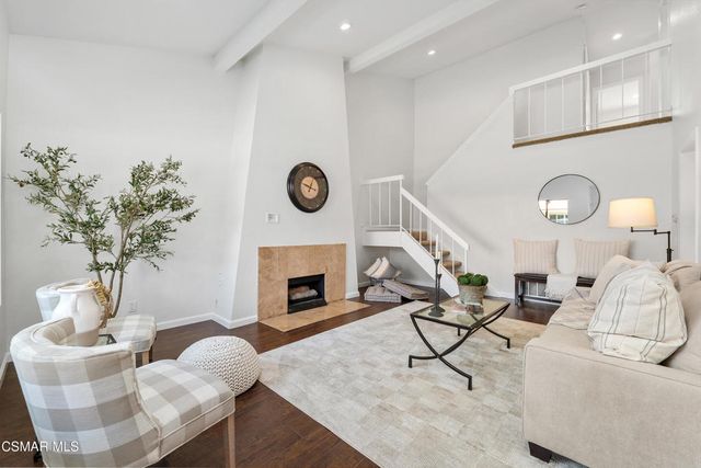 586 Durango Court, Camarillo, CA 93010