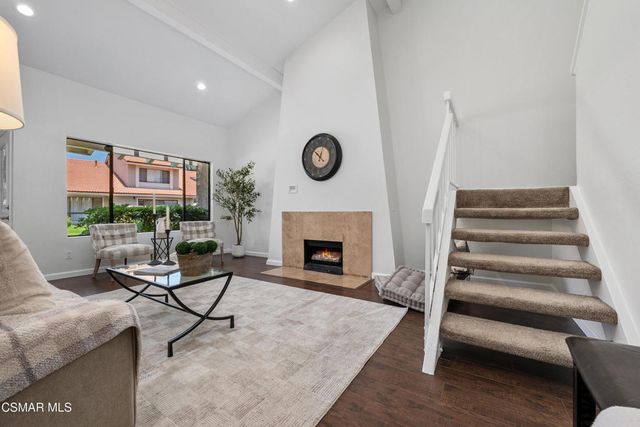 586 Durango Court, Camarillo, CA 93010