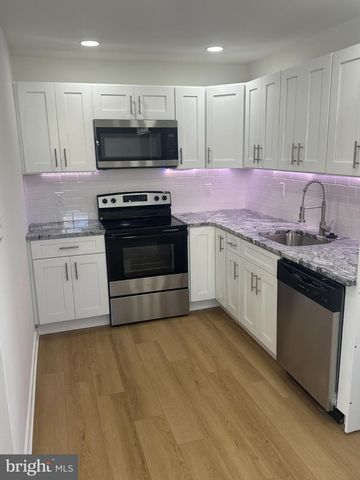 5725 BEAVER DAM RD, Bristol, PA 19007