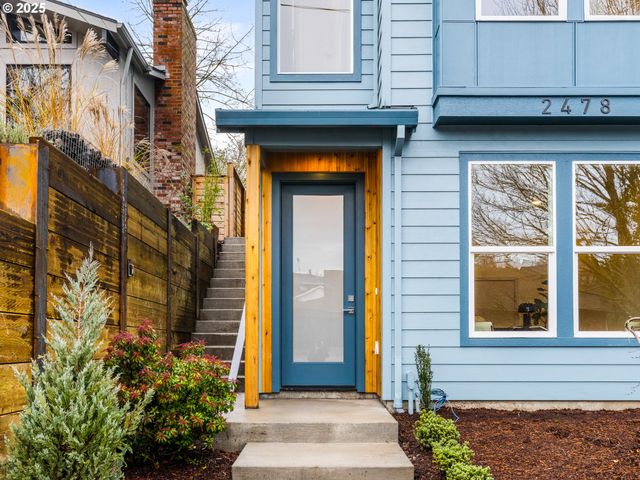 2478 Se LINCOLN St, Portland, OR 97214