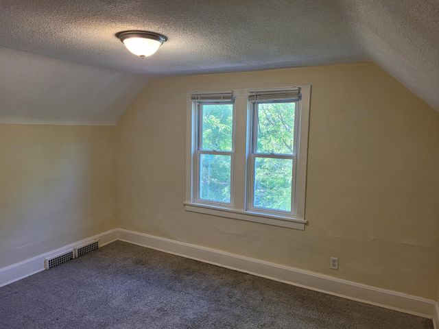 1016 James Avenue, Saint Paul, MN 55102