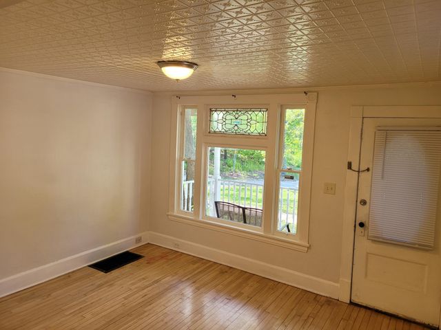 1016 James Avenue, Saint Paul, MN 55102