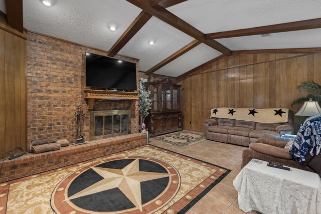 6202 Hampton Drive, Amarillo, TX 79109