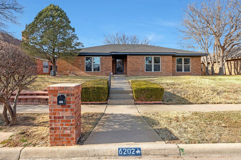 6202 Hampton Drive, Amarillo, TX 79109