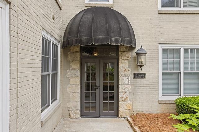 30 Collier Road NW 8, Atlanta, GA 30309