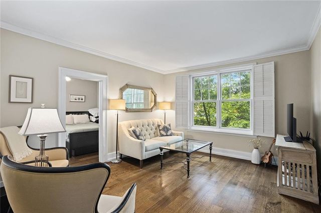 30 Collier Road NW 8, Atlanta, GA 30309