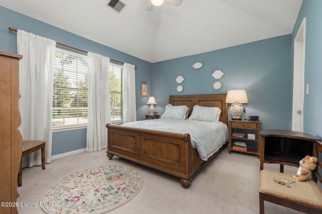 3244 Graystone Manor Pkwy, Louisville, KY 40241