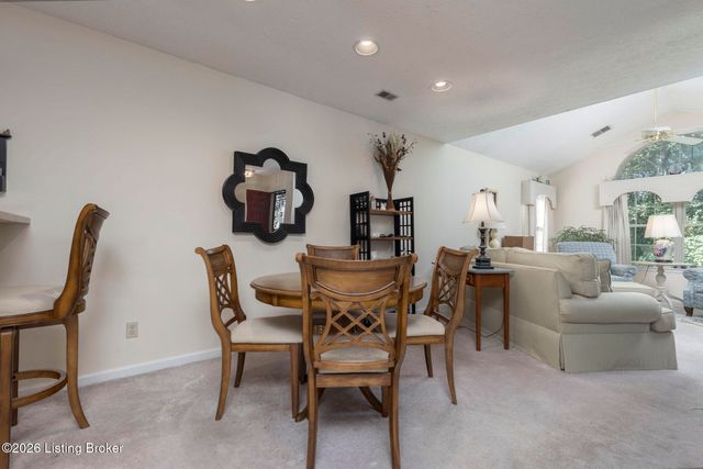 3244 Graystone Manor Pkwy, Louisville, KY 40241