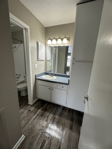 1122 Millview Drive 2601, Arlington, TX 76012