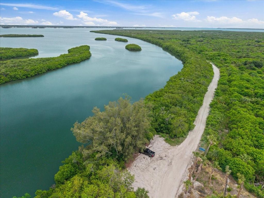Image 65 of property listing at 3155 110TH PLACE, Vero Beach, FL 32963