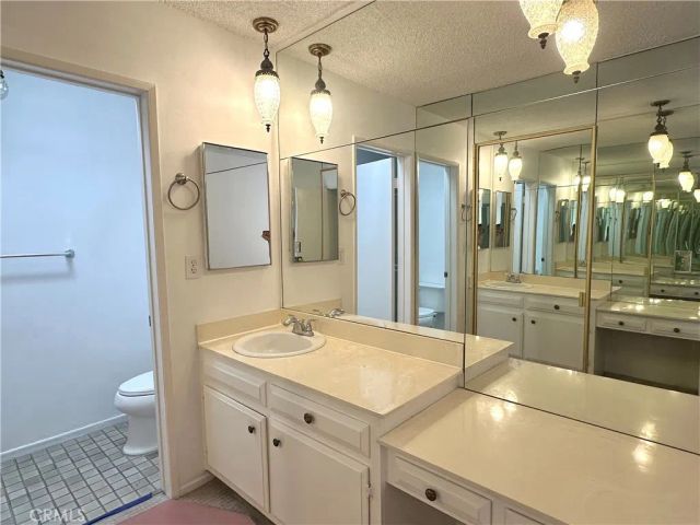 944 17th Street 5, Santa Monica, CA 90403