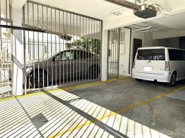 944 17th Street 5, Santa Monica, CA 90403