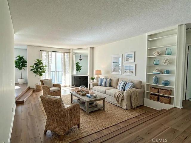 944 17th Street 5, Santa Monica, CA 90403