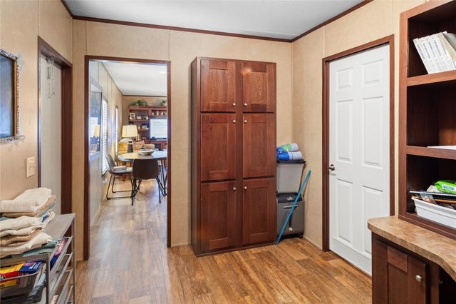 375 Chestnut Bend, Huntsville, TX 77320