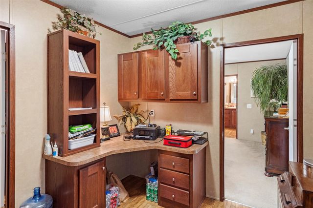 375 Chestnut Bend, Huntsville, TX 77320