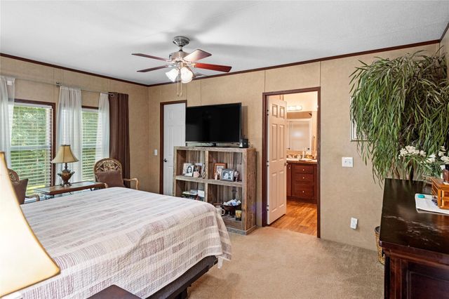 375 Chestnut Bend, Huntsville, TX 77320
