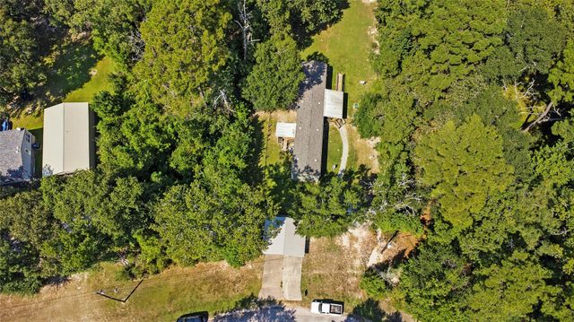 375 Chestnut Bend, Huntsville, TX 77320