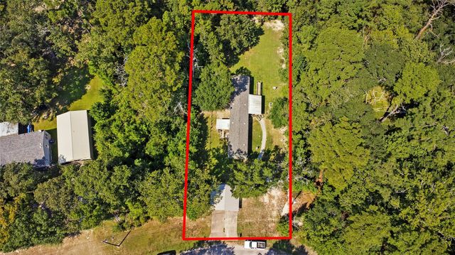 375 Chestnut Bend, Huntsville, TX 77320