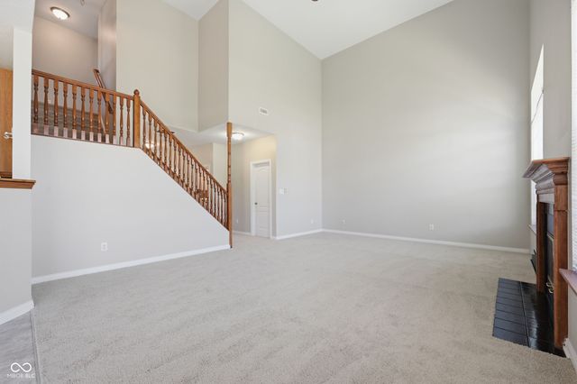 10862 Chestnut Heath Court, Noblesville, IN 46060