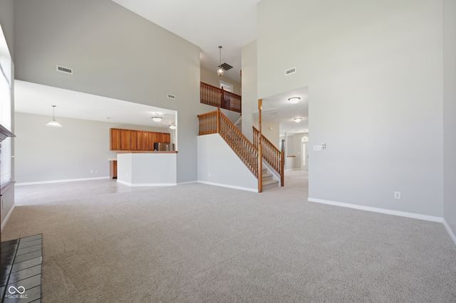 10862 Chestnut Heath Court, Noblesville, IN 46060