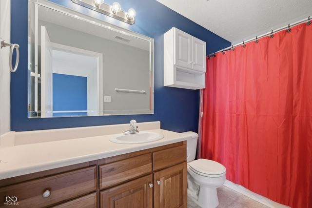 10862 Chestnut Heath Court, Noblesville, IN 46060