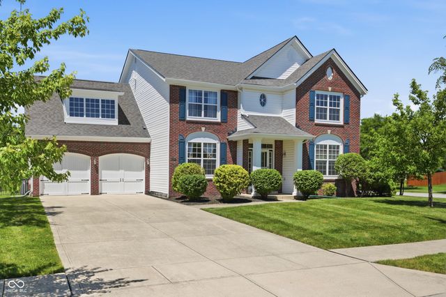 10862 Chestnut Heath Court, Noblesville, IN 46060