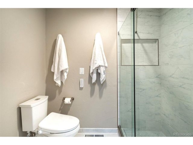 8 Midland Rd, Colorado Springs, CO 80906
