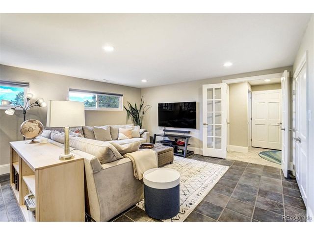 8 Midland Rd, Colorado Springs, CO 80906