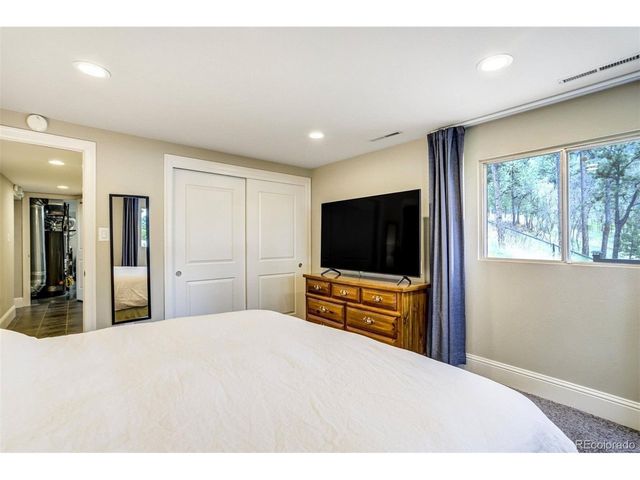 8 Midland Rd, Colorado Springs, CO 80906