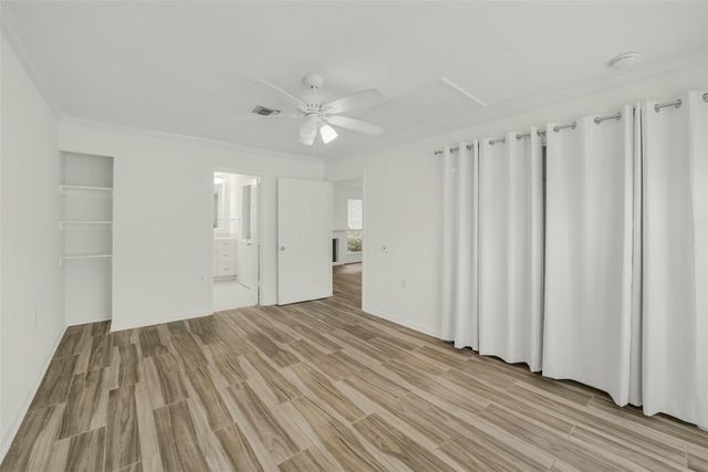 1917 Augusta Drive A8, Houston, TX 77057
