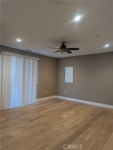 8254 Sharuzi Lane, Northridge (los Angeles), CA 91325