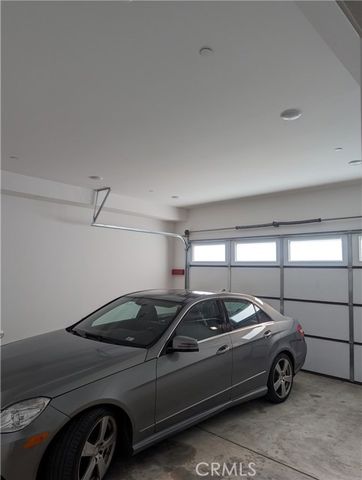 8254 Sharuzi Lane, Northridge (los Angeles), CA 91325