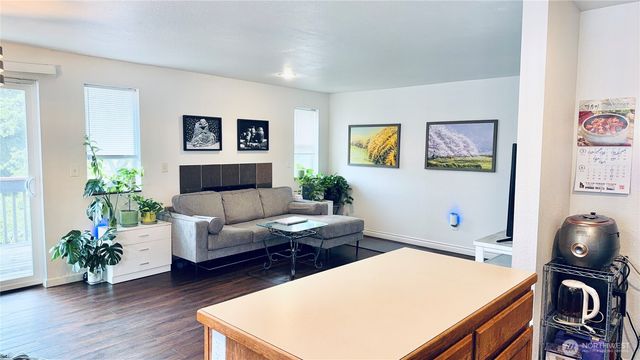 5807 S Firdinand Street, Tacoma, WA 98409