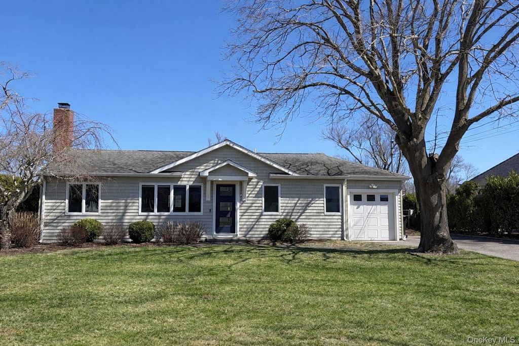 21 Tarpon Road, East Quogue, NY 11942