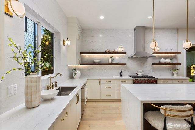 12922 NE 104th Street, Kirkland, WA 98033