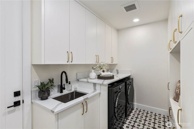 12922 NE 104th Street, Kirkland, WA 98033