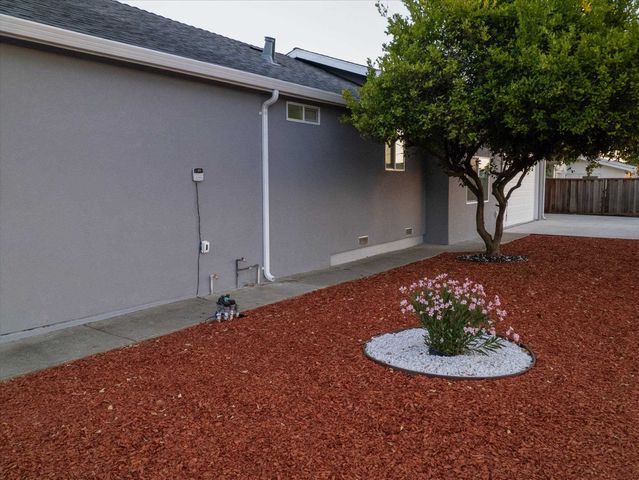 33603 3Rd St, Union City, CA 94587