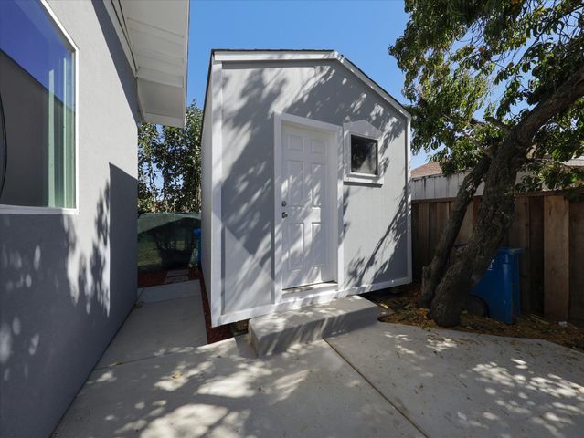 33603 3Rd St, Union City, CA 94587