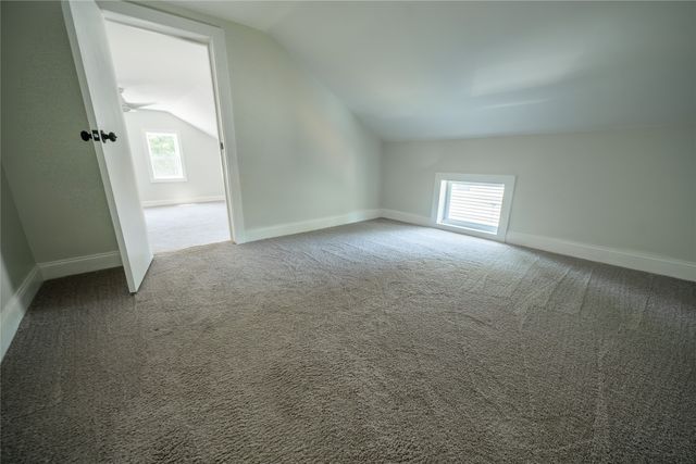 211 WALNUT Street, Erie, PA 16507
